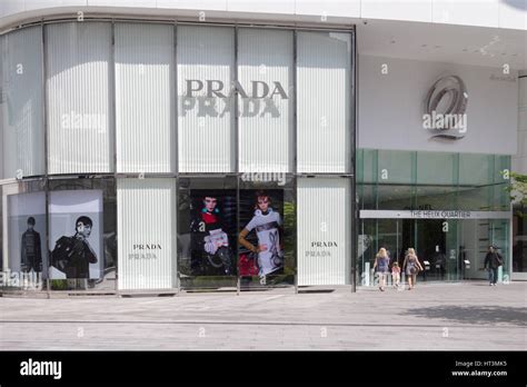 prada emporium bkk